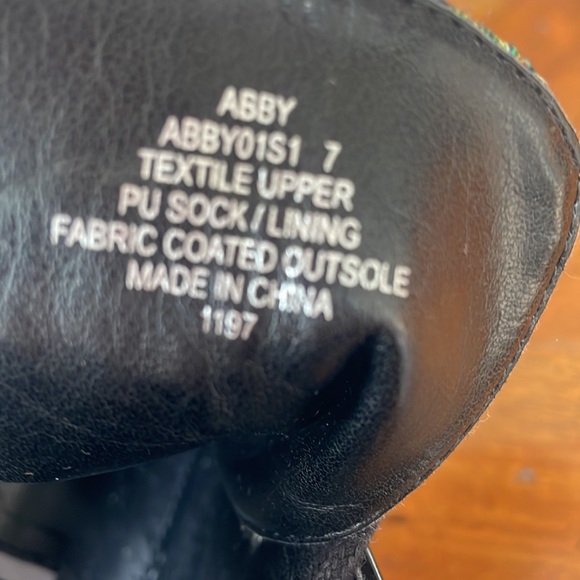 Steve Madden short lace up boots . New- sz7 - Picture 8 of 8